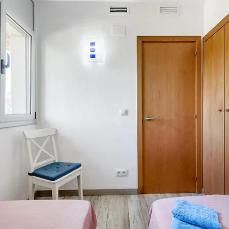 Apartment In With Pool *
